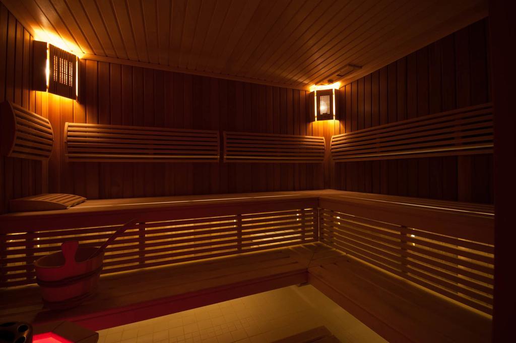 Hotel Ted 라돔스코 외부 사진
