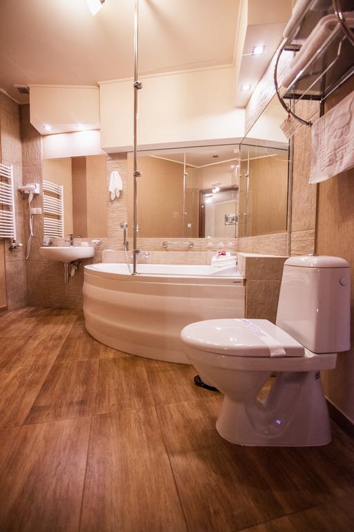 Hotel Ted 라돔스코 외부 사진