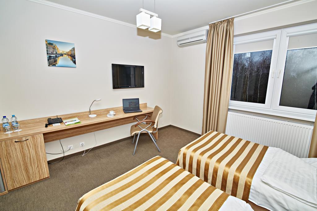 Hotel Ted 라돔스코 외부 사진